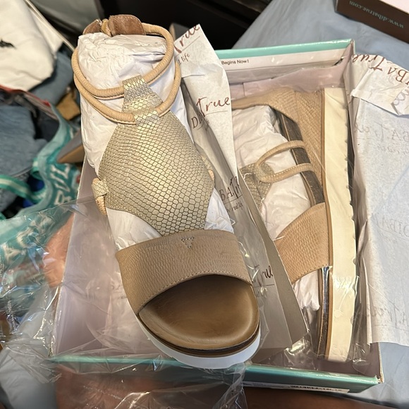 DIBA True shoes - Picture 2 of 5